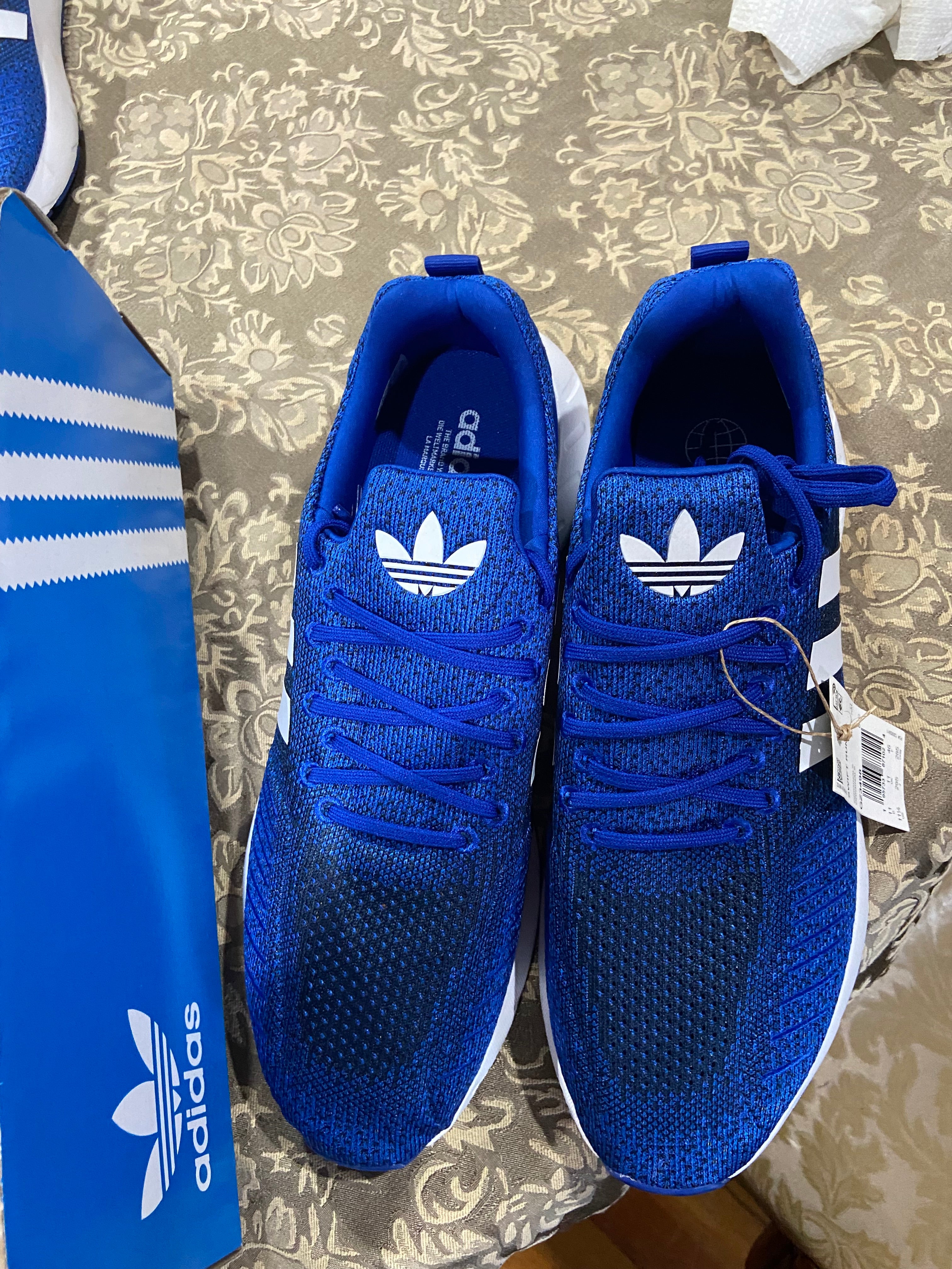 addidas men blue sneakers