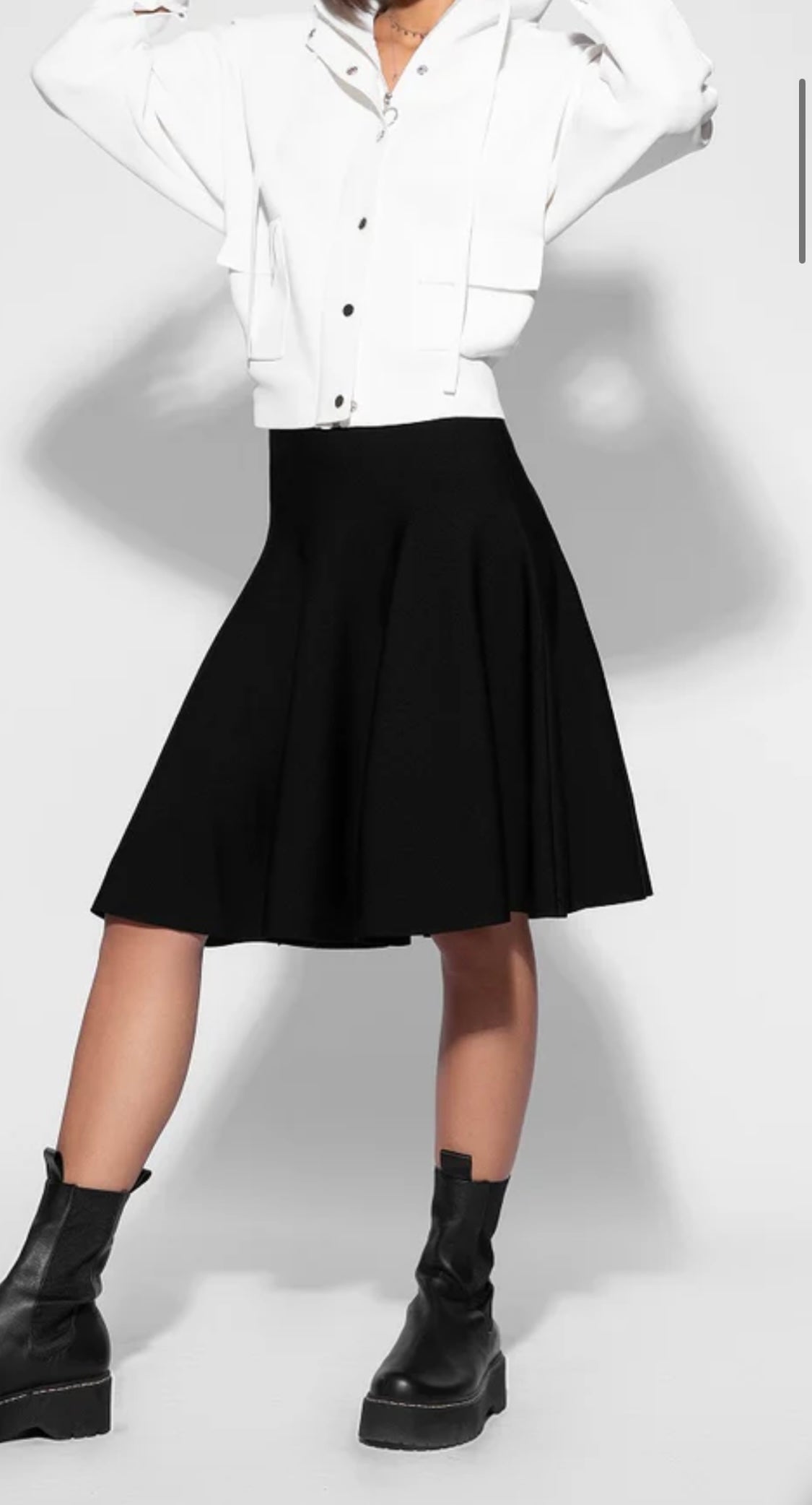 Aleeza Paris skirt size small