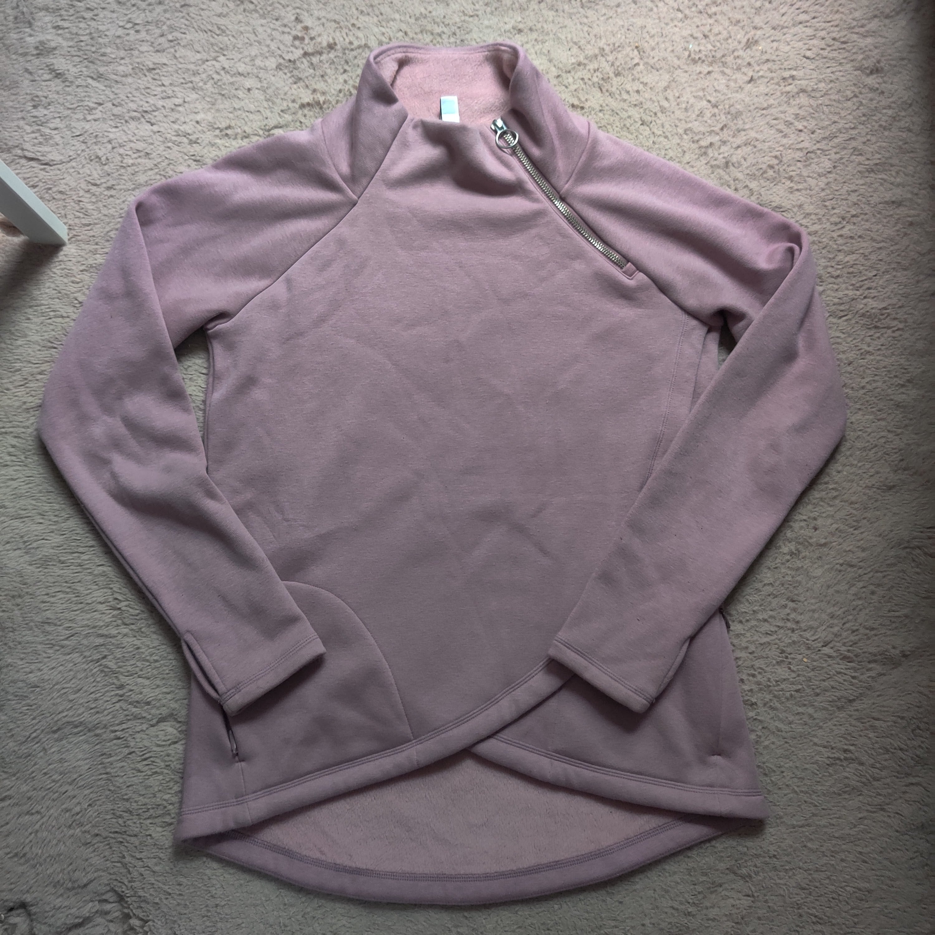 Athleta Cozy Karma Asymmetrical Pullover Sweatshirt Lavender Mauve Pockets Sz XS