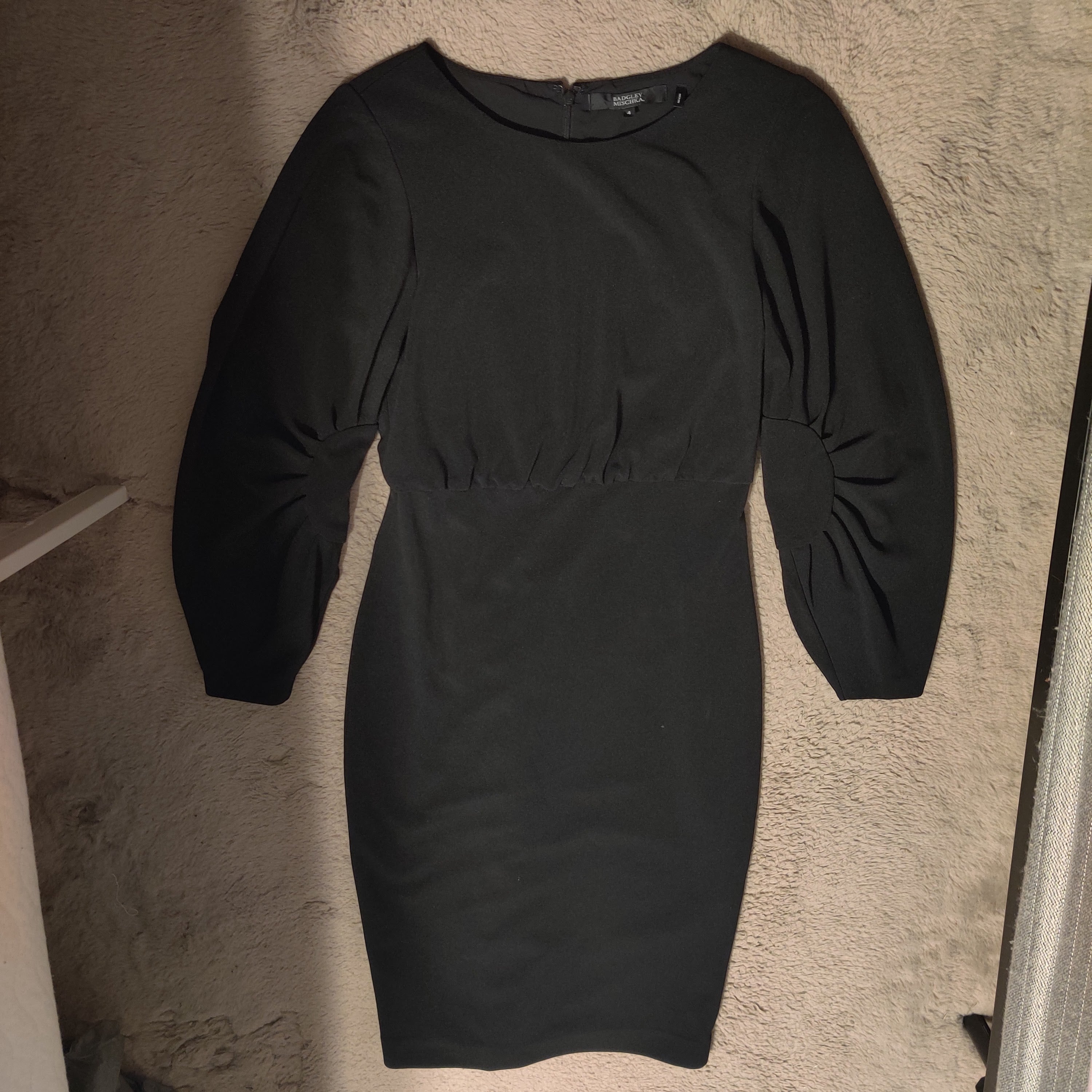 BADGLEY MISCHKA Long Pleated Sleeve Blouson Day Dress Black Sz 4 Elbow Patch Rib