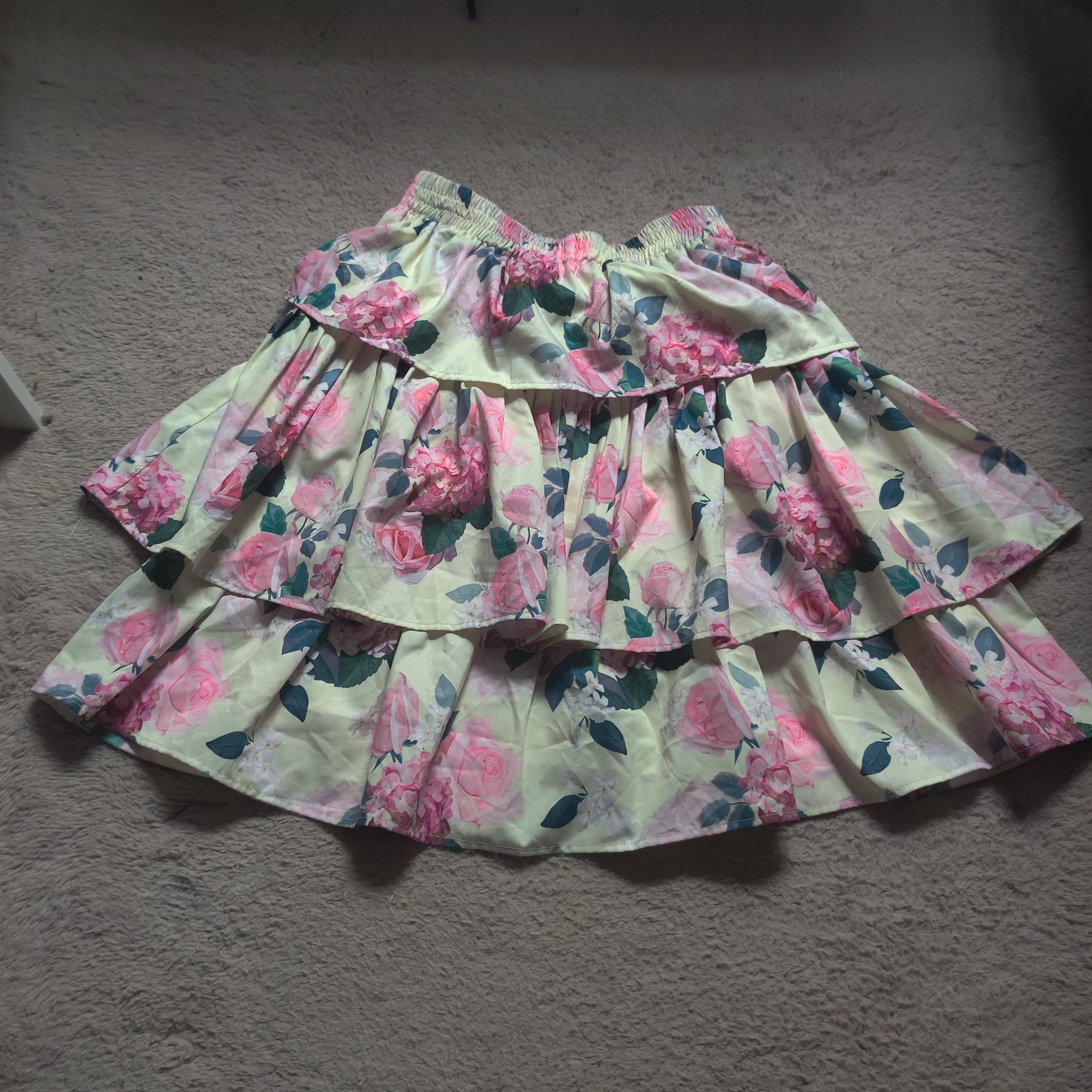 Yakira Bella Floral Tiered Skirt Size XS/M Yellow Pink Green Rose Hydrangeas