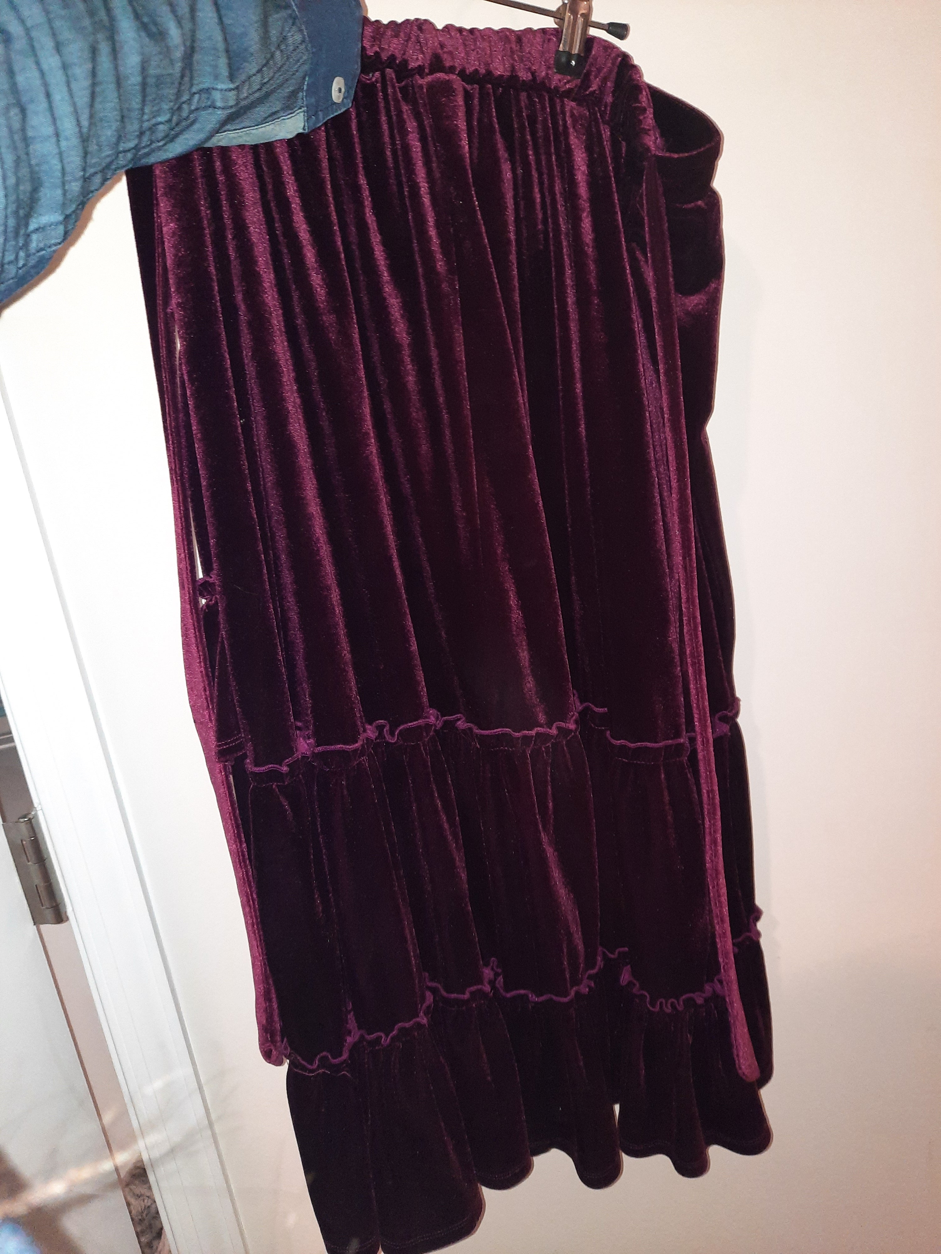 Gorgeous Red maroon velvet High low ruffle winter midi skirt
