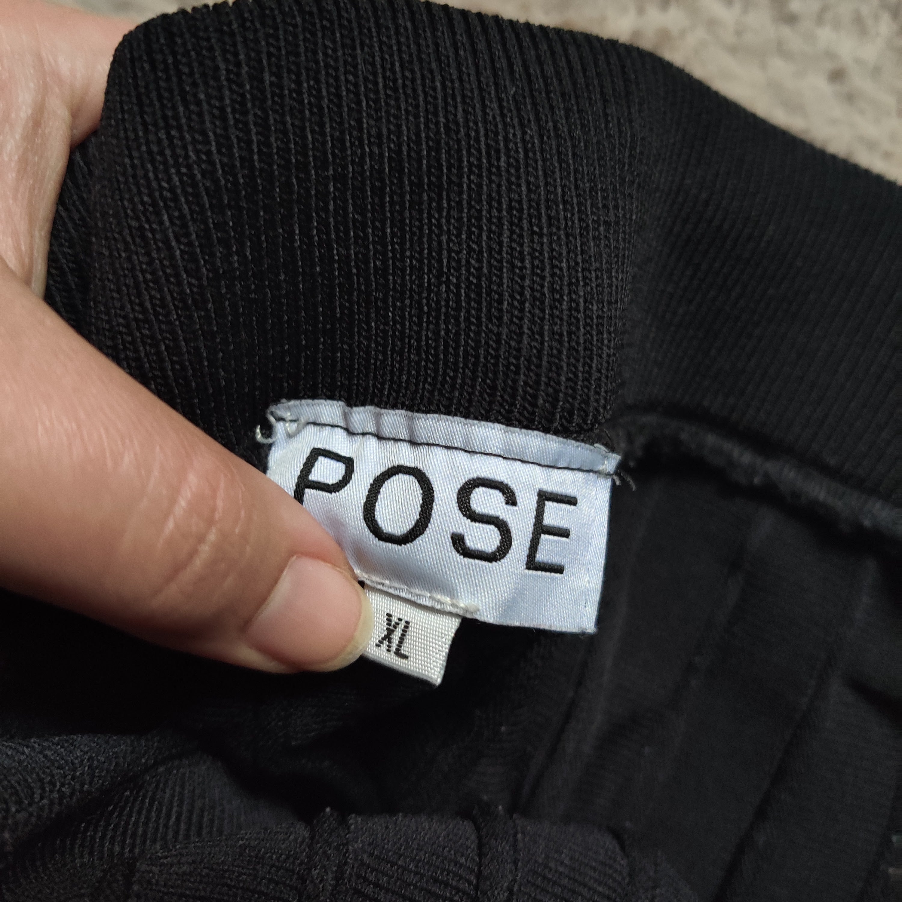 Pose black pleated knit skirt size XL