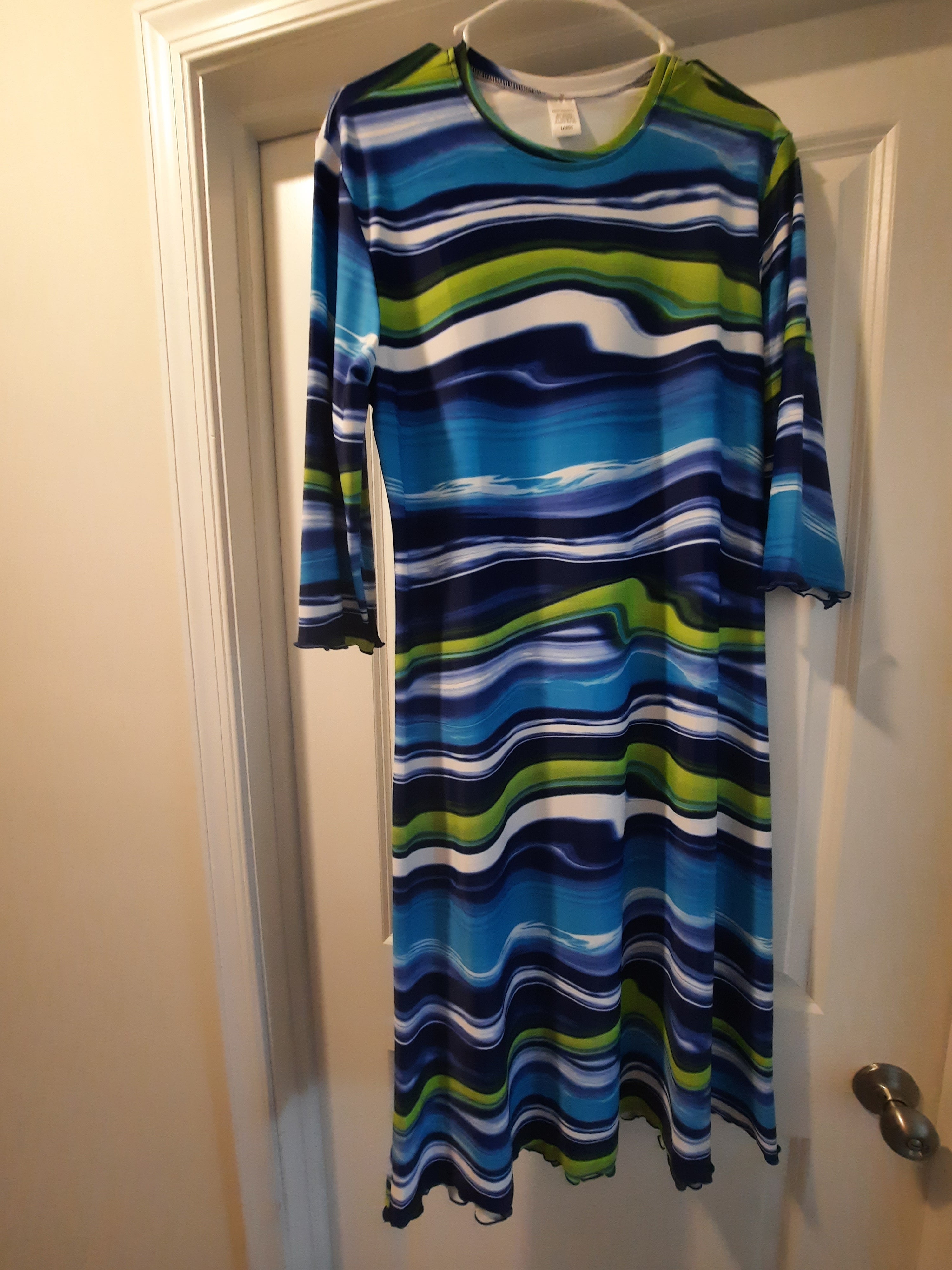 brand new swimwear cover up size L Aqua modesta